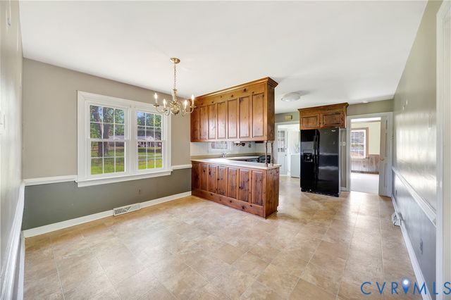 6986 Cornfield Ln, Mechanicsville, VA 23111