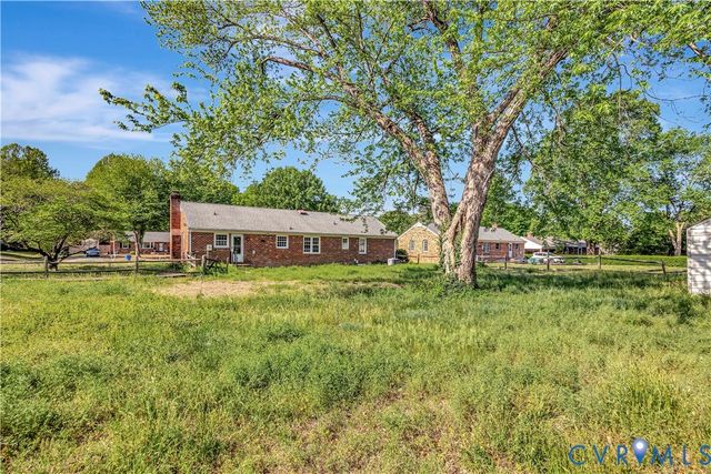 6986 Cornfield Ln, Mechanicsville, VA 23111