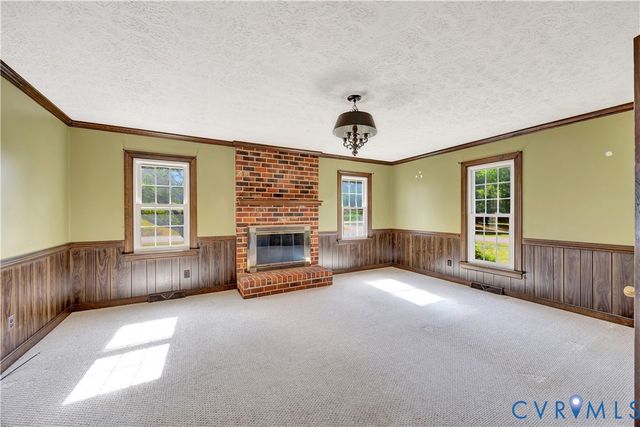 6986 Cornfield Ln, Mechanicsville, VA 23111