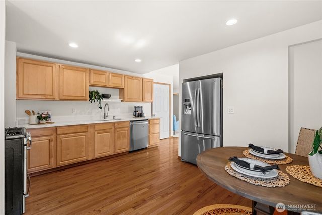 833 S Meyers, Tacoma, WA 98465