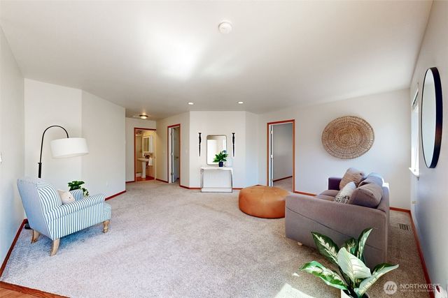 833 S Meyers, Tacoma, WA 98465