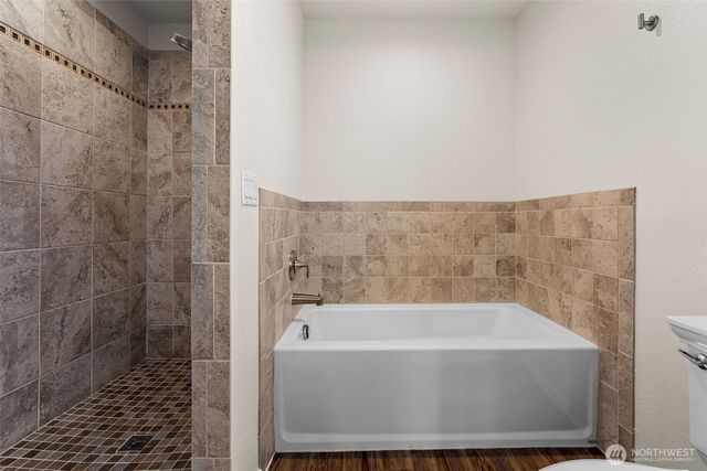 833 S Meyers, Tacoma, WA 98465