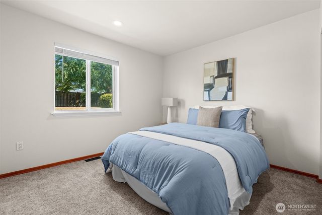 833 S Meyers, Tacoma, WA 98465