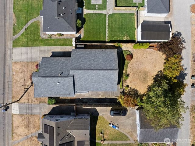 833 S Meyers, Tacoma, WA 98465