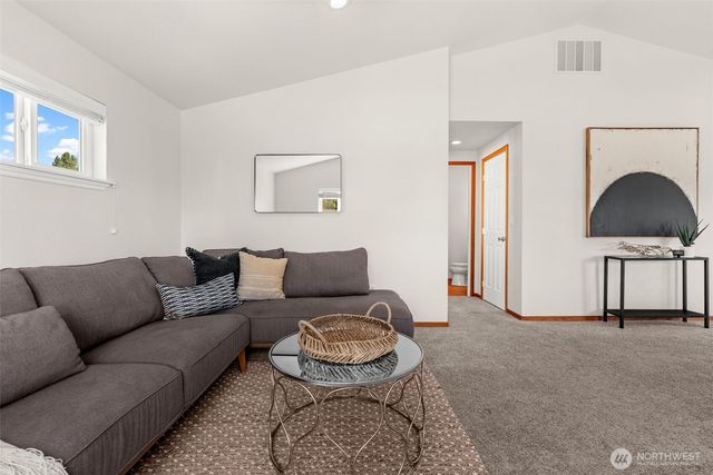 833 S Meyers, Tacoma, WA 98465