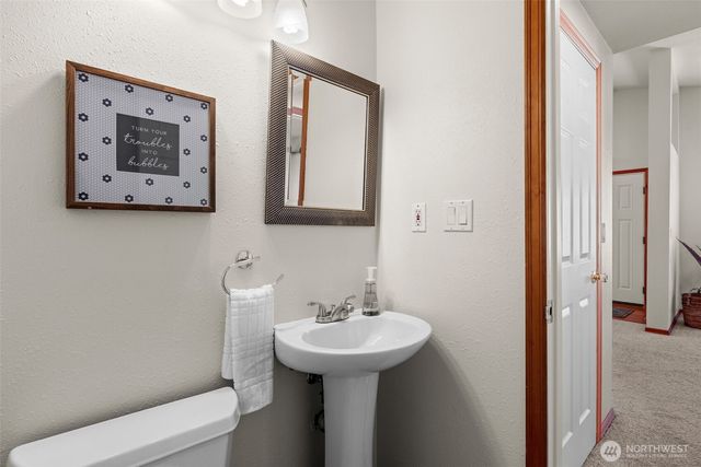 833 S Meyers, Tacoma, WA 98465