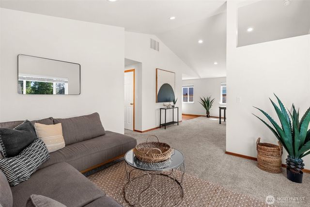 833 S Meyers, Tacoma, WA 98465