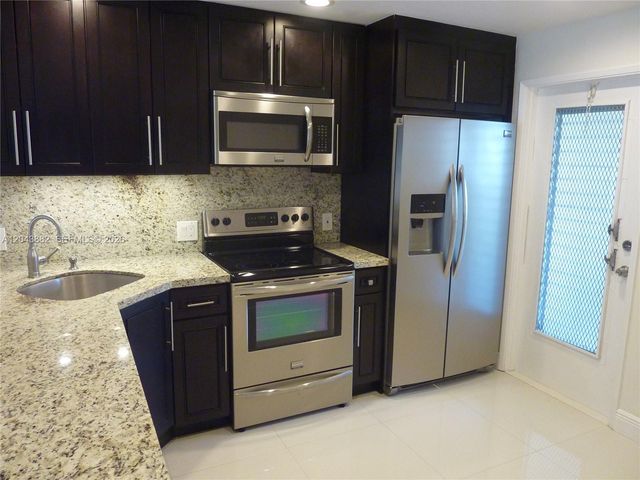 3200 N Palm Aire Drive 305, Pompano Beach, FL 33069