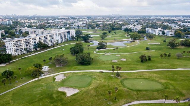 3200 N Palm Aire Drive 305, Pompano Beach, FL 33069