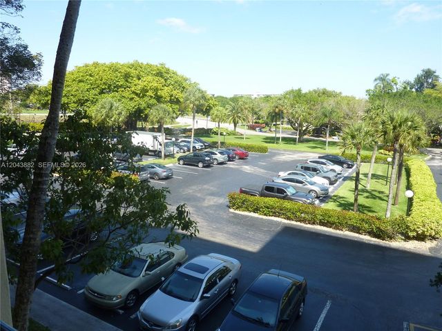 3200 N Palm Aire Drive 305, Pompano Beach, FL 33069
