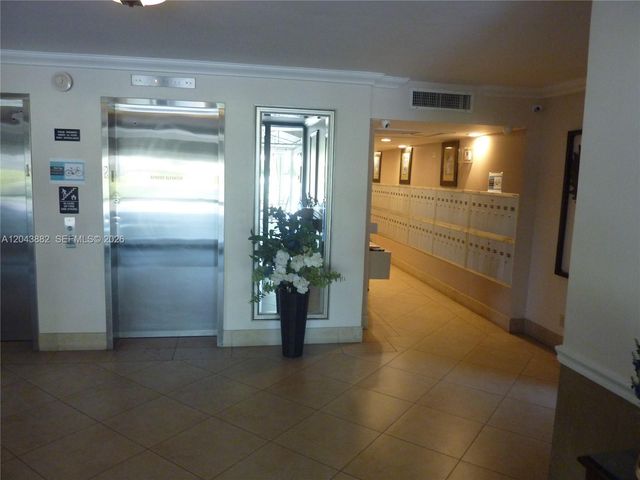 3200 N Palm Aire Drive 305, Pompano Beach, FL 33069