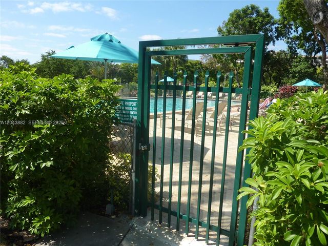 3200 N Palm Aire Drive 305, Pompano Beach, FL 33069