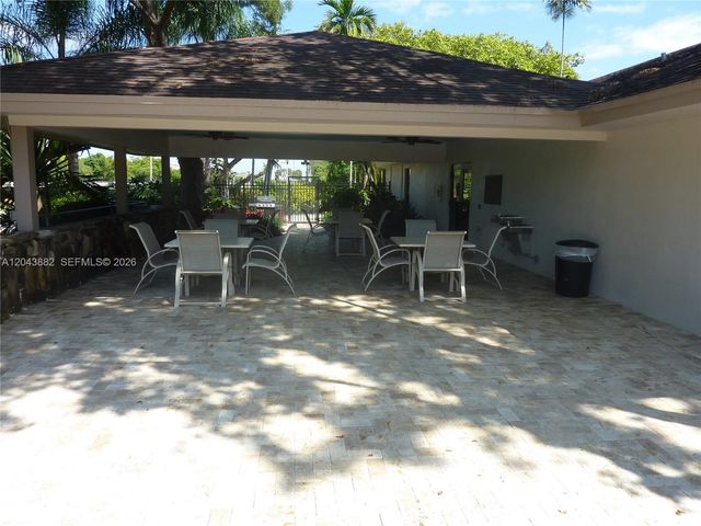 3200 N Palm Aire Drive 305, Pompano Beach, FL 33069
