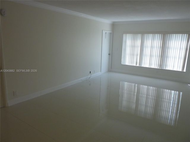3200 N Palm Aire Drive 305, Pompano Beach, FL 33069