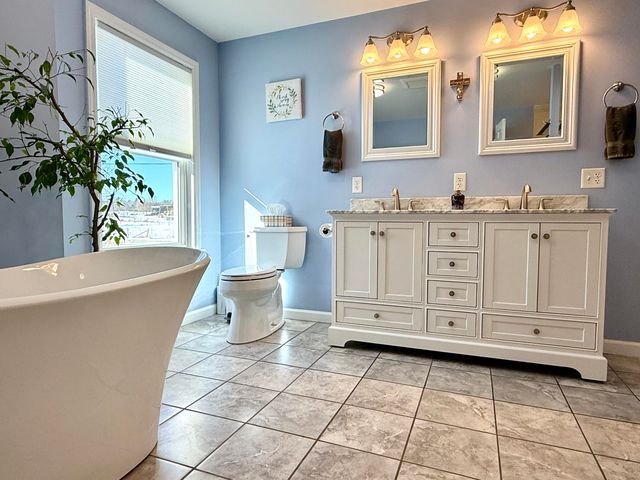 559 Perry Mills Road, Champlain, NY 12919