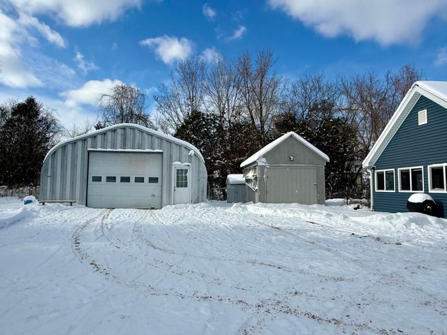 559 Perry Mills Road, Champlain, NY 12919