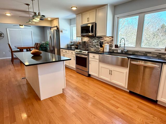 559 Perry Mills Road, Champlain, NY 12919