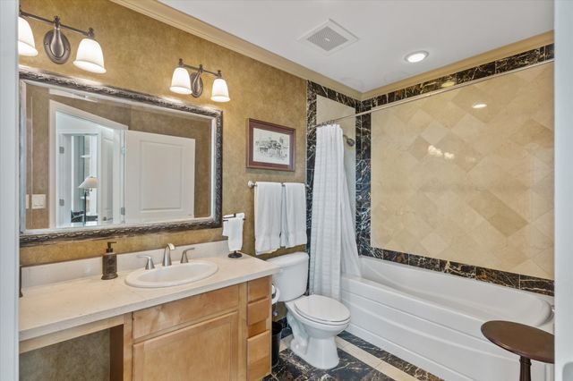 500 Throckmorton Street 2301, Fort Worth, TX 76102