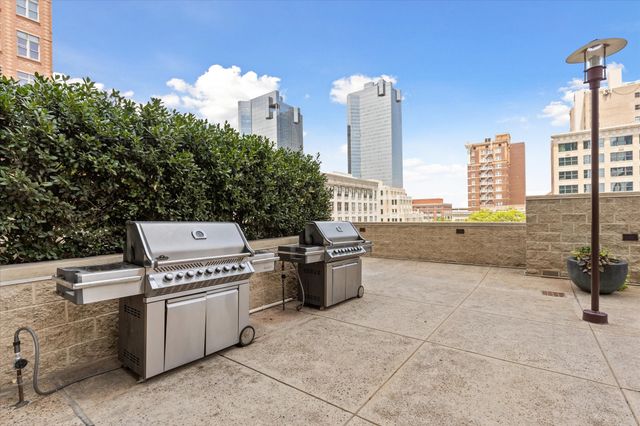 500 Throckmorton Street 2301, Fort Worth, TX 76102