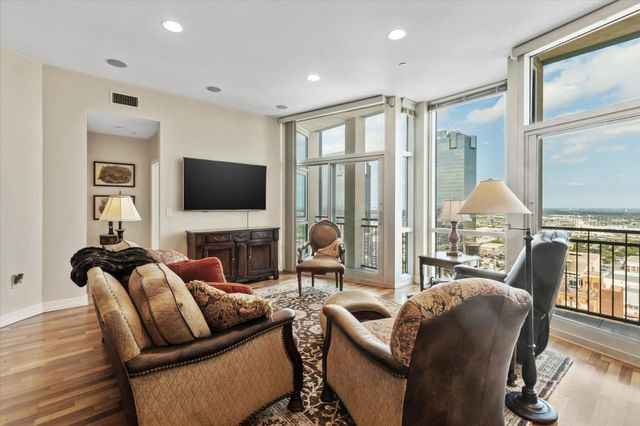 500 Throckmorton Street 2301, Fort Worth, TX 76102