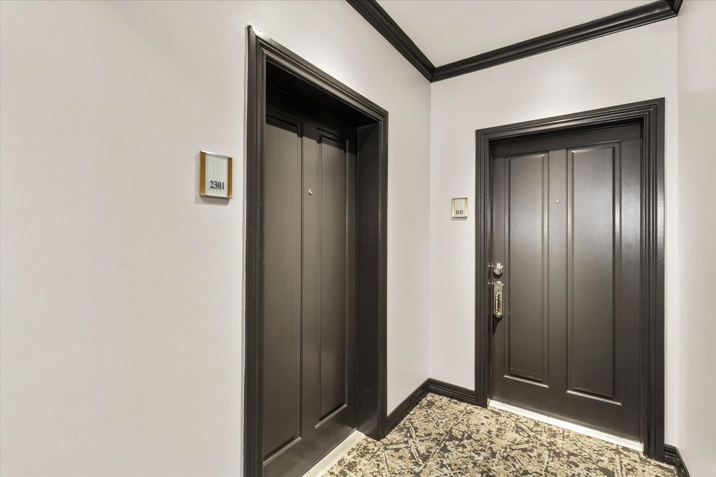 500 Throckmorton Street 2301, Fort Worth, TX 76102