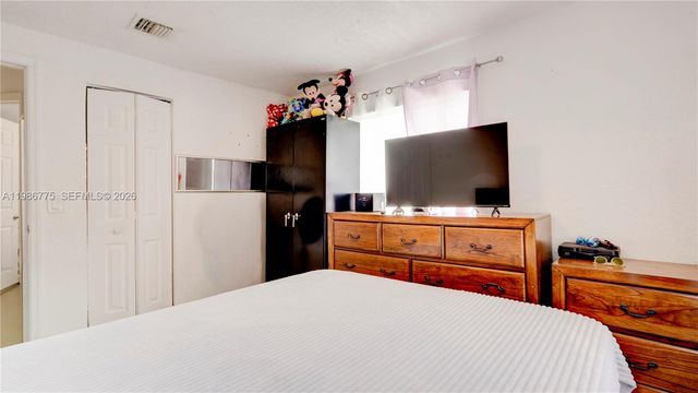 10529 NW 35th Avenue, Miami, FL 33147