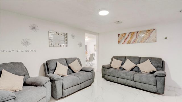 10529 NW 35th Avenue, Miami, FL 33147