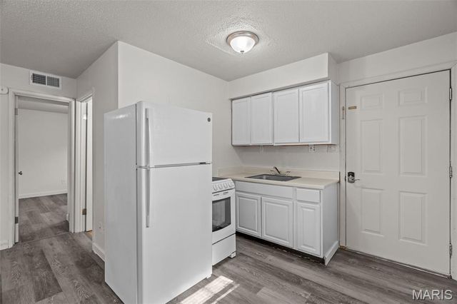 2408 Williams Creek Road, High Ridge, MO 63049