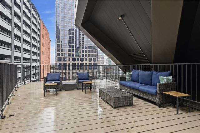 1101 Walnut Street 1707, Kansas City, MO 64106