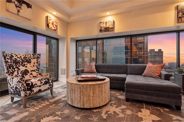 1101 Walnut Street 1707, Kansas City, MO 64106