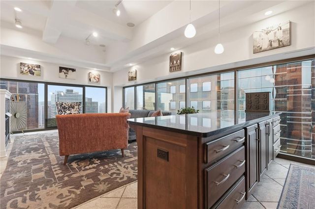 1101 Walnut Street 1707, Kansas City, MO 64106