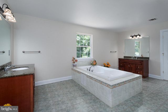 116 RABBIT HILL RD, Princeton Junction, NJ 08550