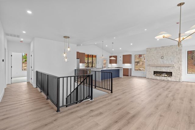 5211 S Fairfax Ln, Spokane Valley, WA 99037