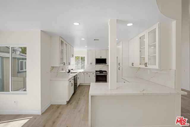 9633 Lilly Court, Los Angeles, CA 91325
