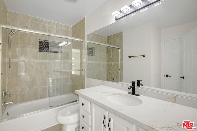 9633 Lilly Court, Los Angeles, CA 91325
