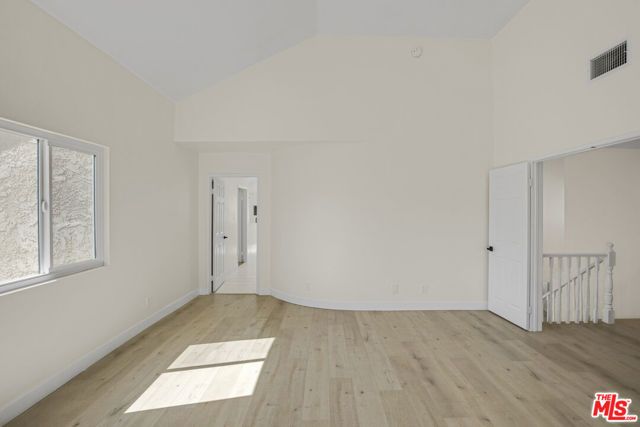 9633 Lilly Court, Los Angeles, CA 91325