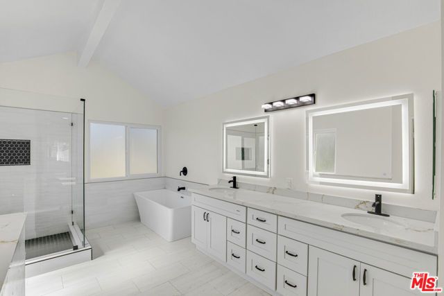 9633 Lilly Court, Los Angeles, CA 91325