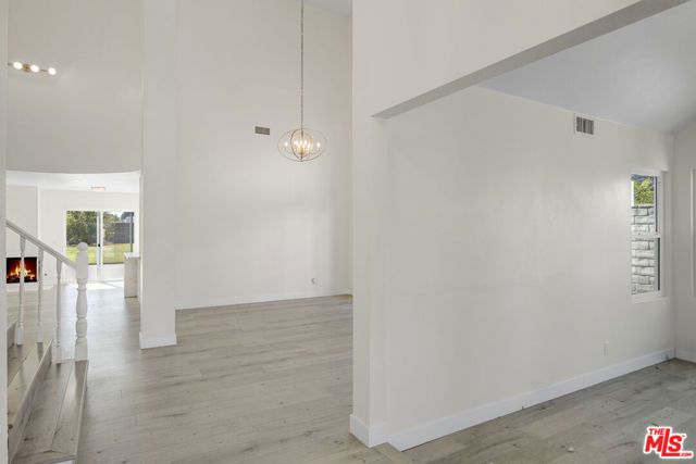9633 Lilly Court, Los Angeles, CA 91325