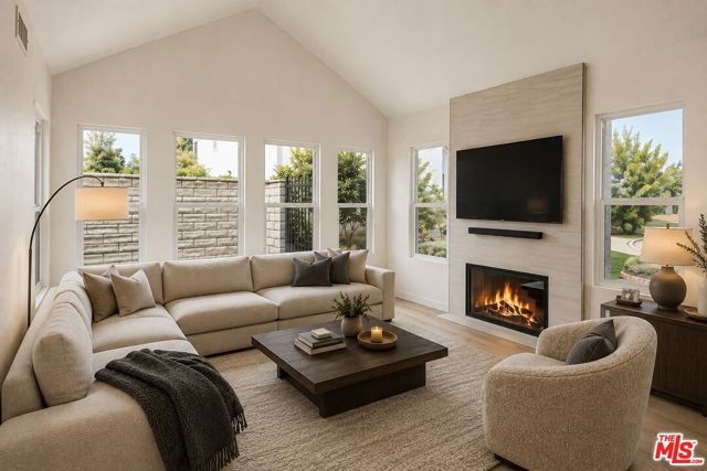 9633 Lilly Court, Los Angeles, CA 91325