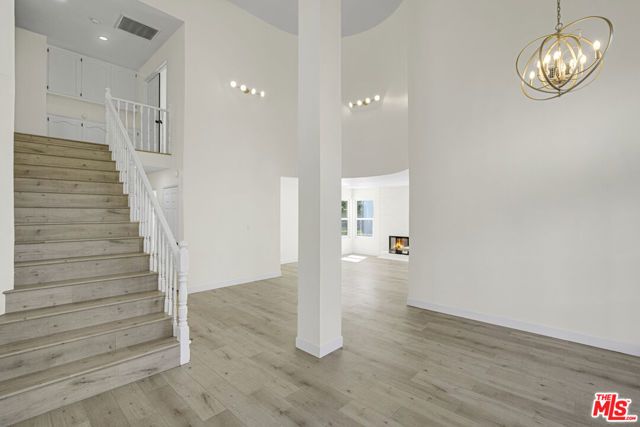 9633 Lilly Court, Los Angeles, CA 91325