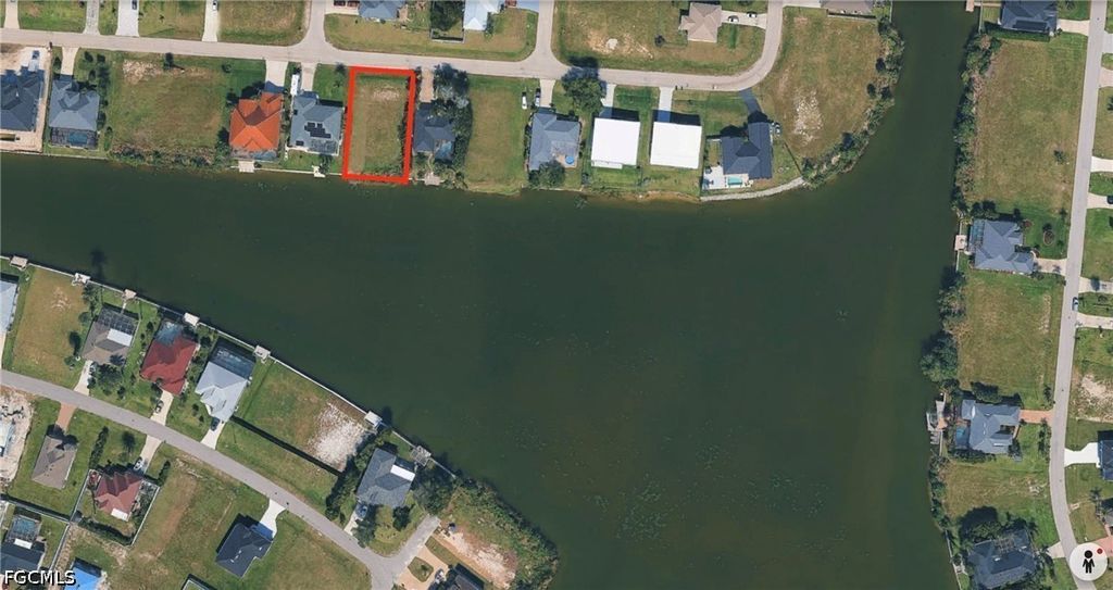 424 NE 9th ST, Cape Coral, FL 33909