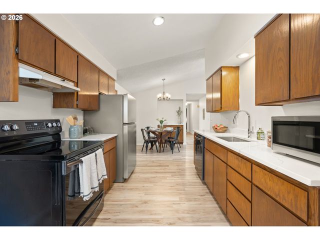 4485 BRIARS St, Eugene, OR 97404