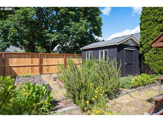 4485 BRIARS St, Eugene, OR 97404
