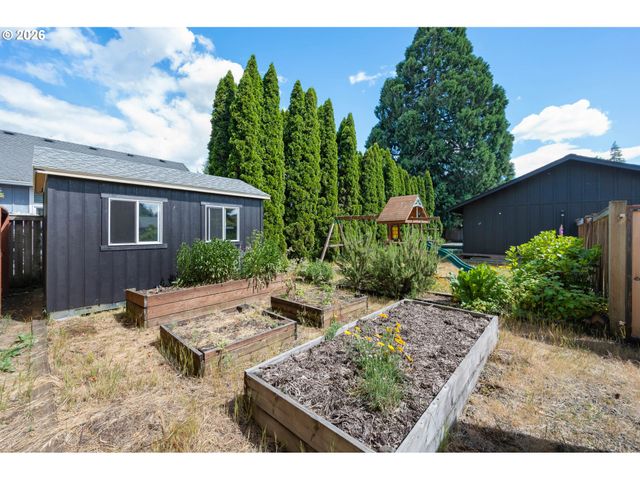 4485 BRIARS St, Eugene, OR 97404