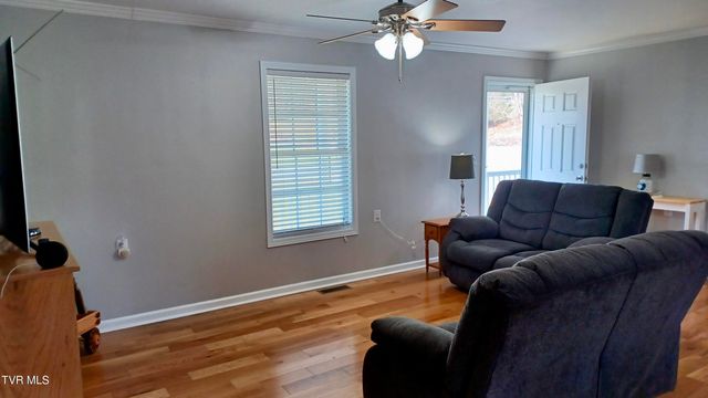 17505 Bridle Drive, Abingdon, VA 24210