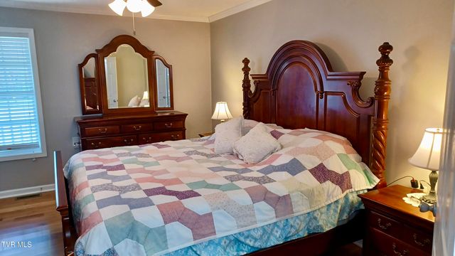 17505 Bridle Drive, Abingdon, VA 24210