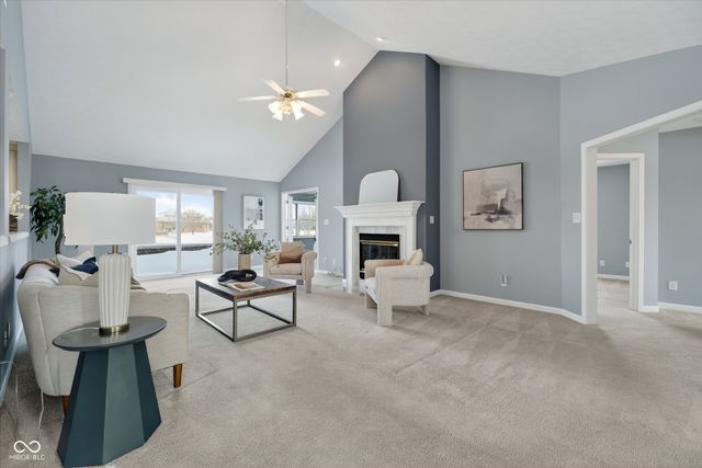 1006 Woodridge, Brownsburg, IN 46112