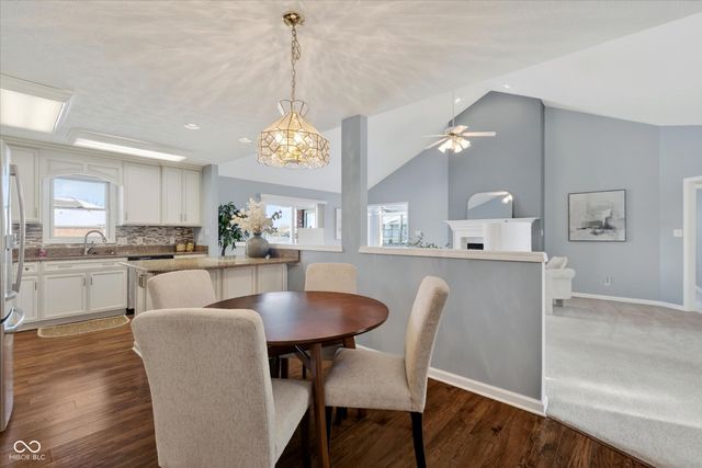 1006 Woodridge, Brownsburg, IN 46112