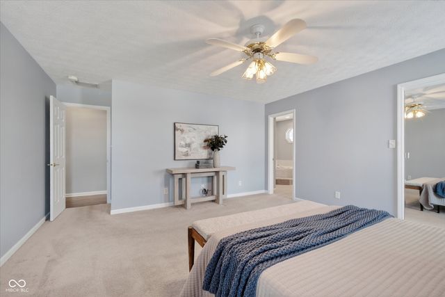 1006 Woodridge, Brownsburg, IN 46112