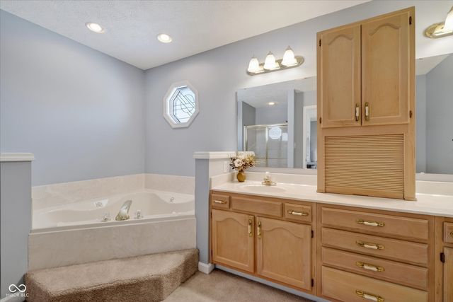 1006 Woodridge, Brownsburg, IN 46112